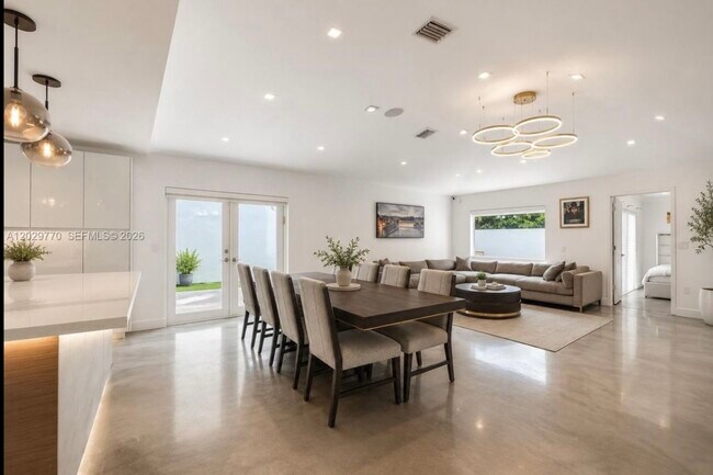 Foto del edificio - 2558 NE 206th Ter