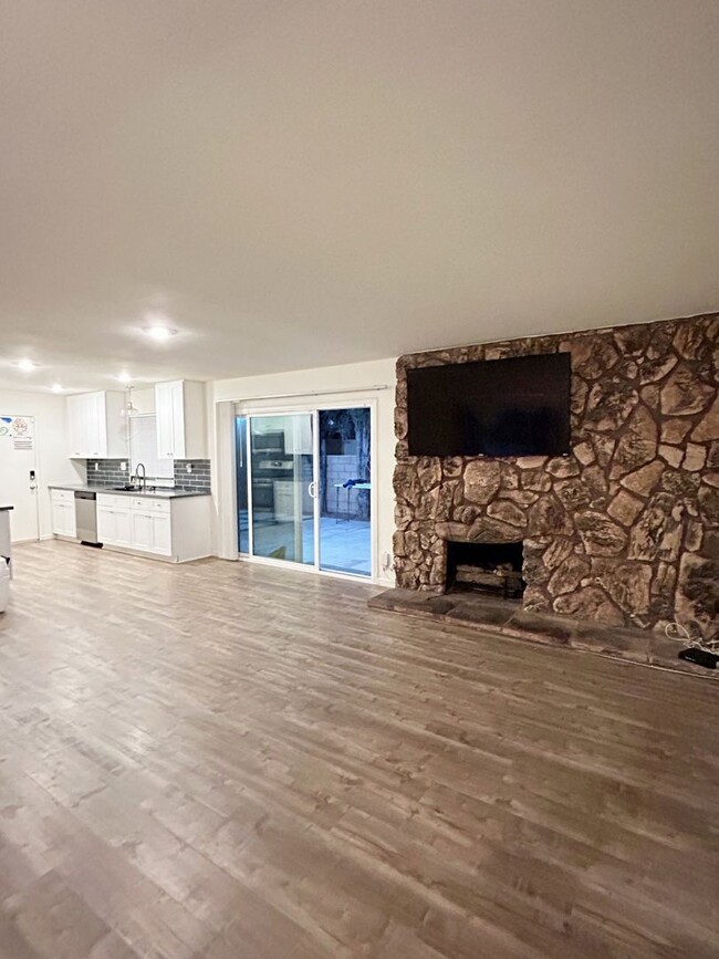 Building Photo - Beautifully Remodeled Ranch Home Available...