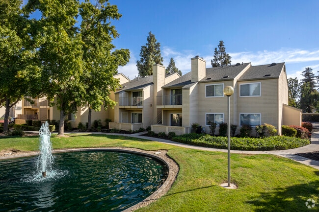 Building Photo - REFLECTIONS