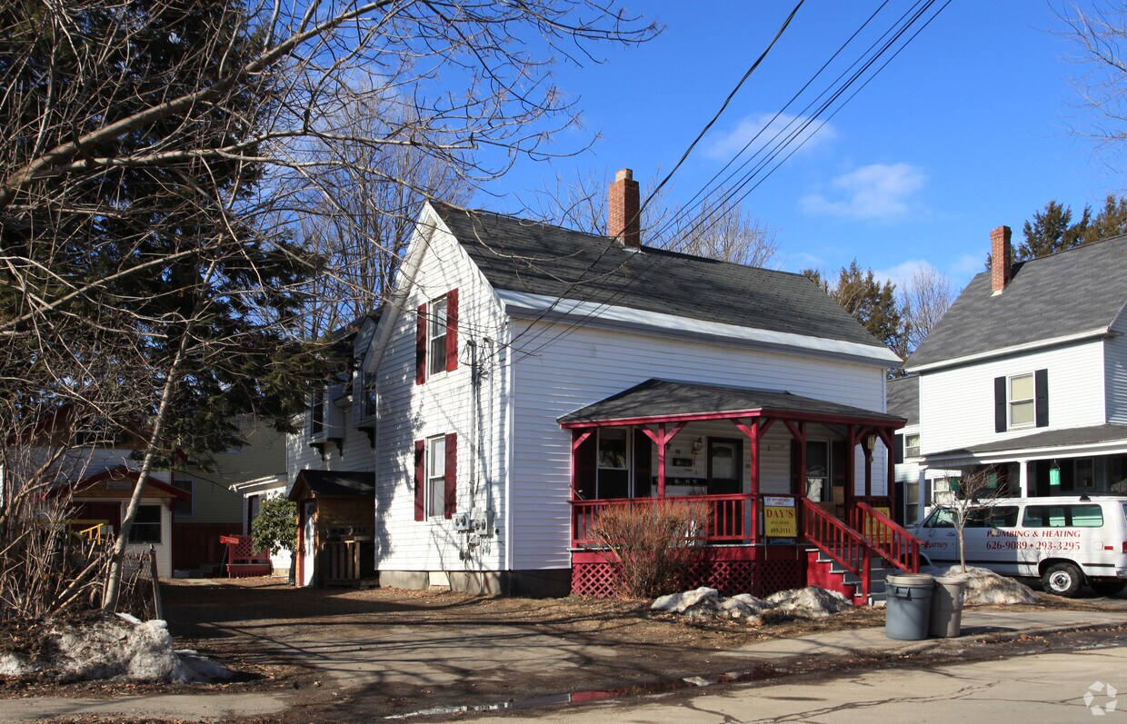 Primary Photo - 52 Chapel St