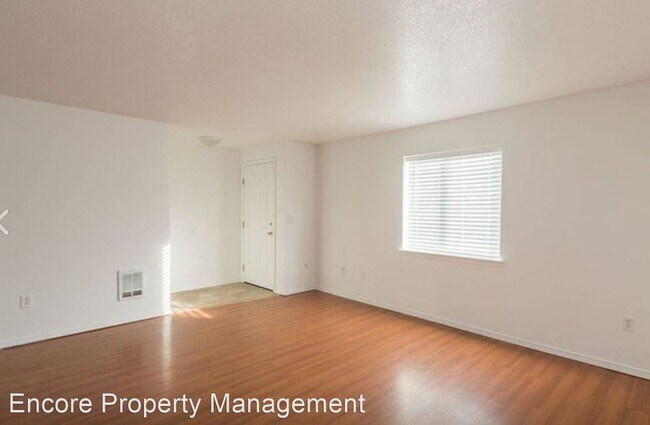 Foto del edificio - 2511-4 NW Cedar Ave