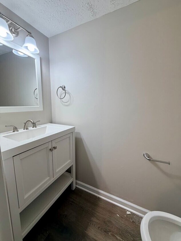 Foto del edificio - 373 Darby Creek Rd