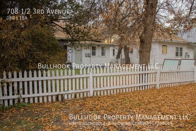 Building Photo - 708 1/2 3rd Avenue-