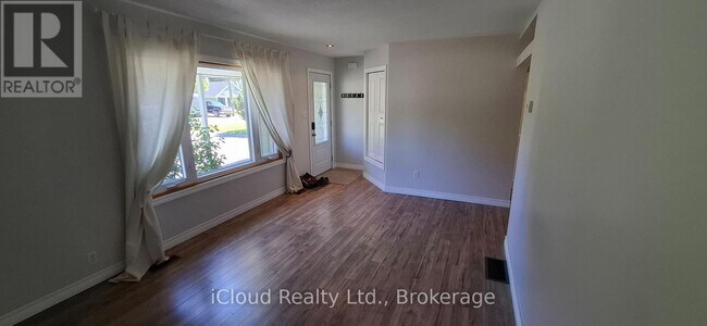 Building Photo - 481 24th St W