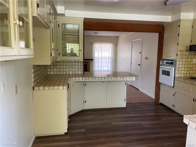 Building Photo - 3 br, 3 bath House - 1343 N Merona St