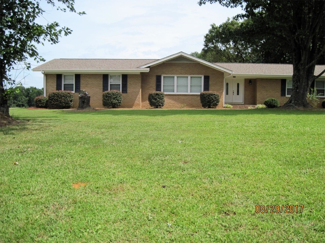Primary Photo - 2801 Potter Rd