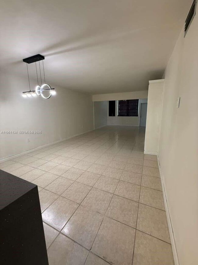 Foto del edificio - 1710 NE 191st St