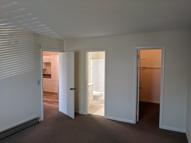 Interior - 2601 Hillsboro Pike