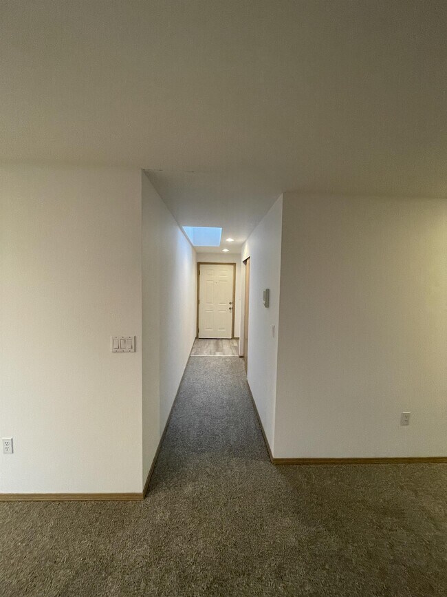 Foto del edificio - 4925 Sunnyside Blvd