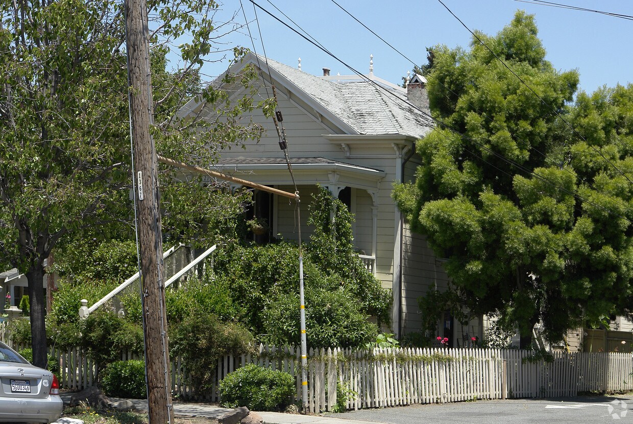 2190 Grant St, Concord, CA 94520 Apartments in Concord, CA