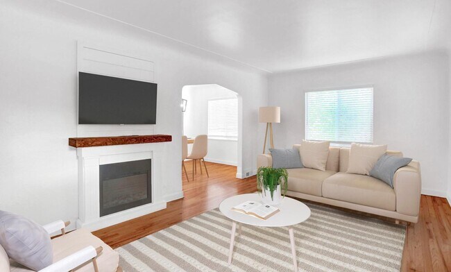 Foto del edificio - Elegant Sunnyside home with covered patio by Rocky Mtn Lake Park