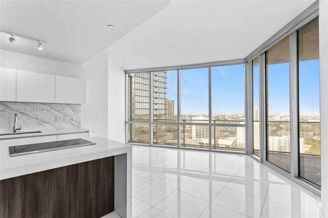 Foto del edificio - 851 NE 1st Ave