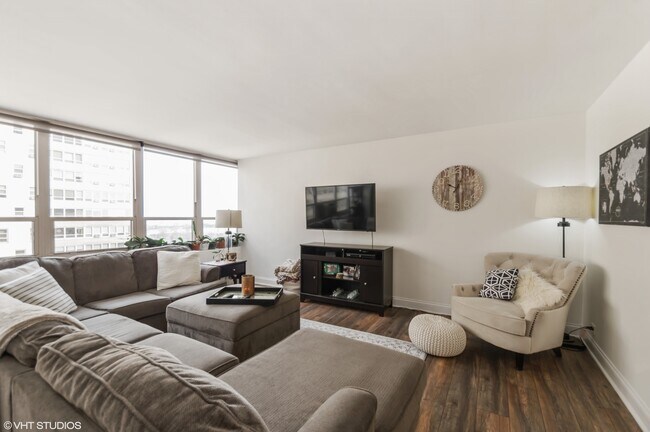 Foto del edificio - 3950 N Lake Shore Dr