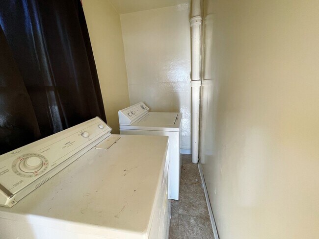 Foto del edificio - 403 S 1st- 3 bedroom house in Parkston