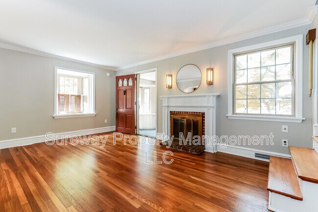 Foto del edificio - 404 Strawbridge Ave