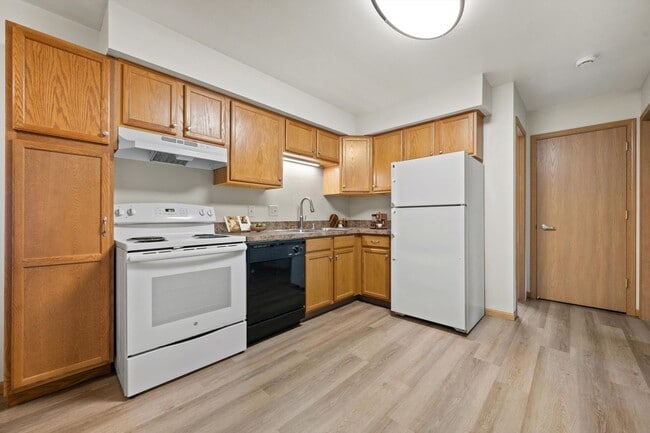 Interior Photo - Delafield Country Aire Associates LLC