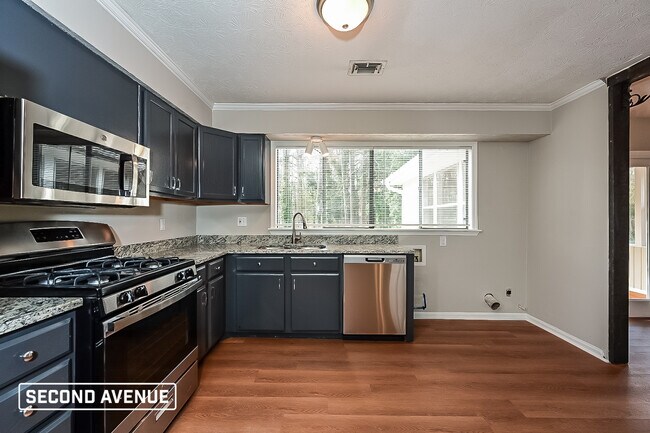 Building Photo - 134 Fairview Dr