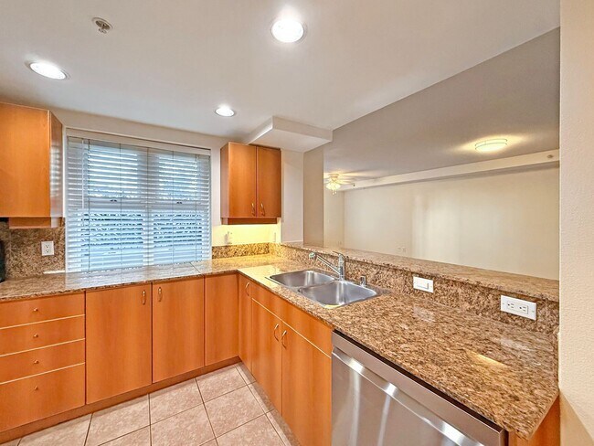 Building Photo - Modern 2BR/2.5BA with a Bonus Room Condo i...