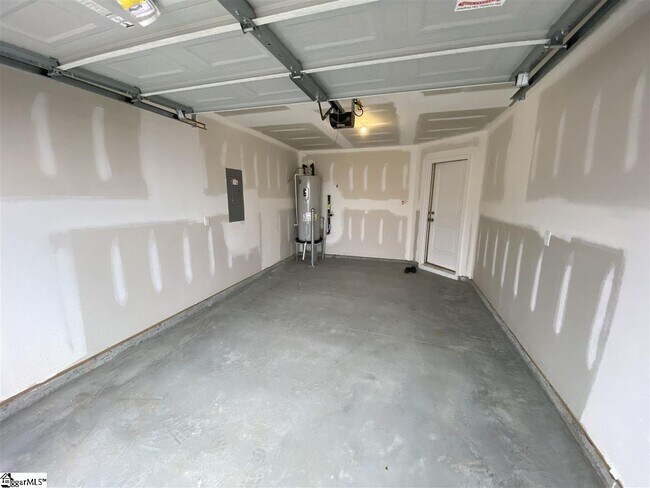 Building Photo - 692 Millsgate Cir