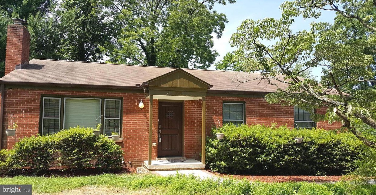 Primary Photo - 1850 Beulah Rd