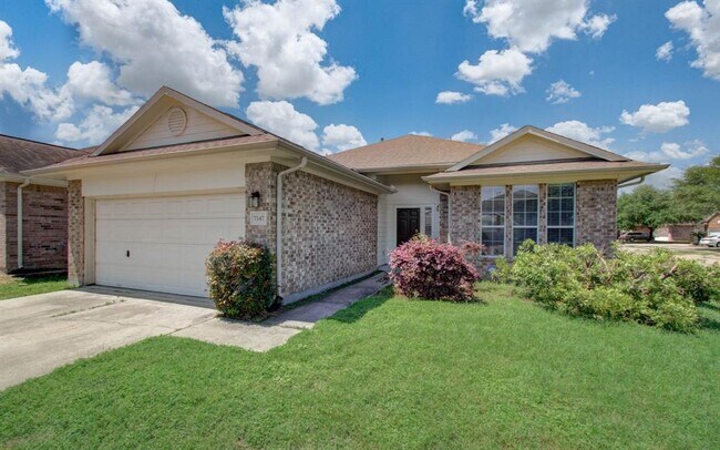 Building Photo - 7547 Oakwood Canyon Dr
