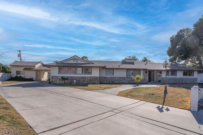 Foto del edificio - 1489 Santa Anita Dr