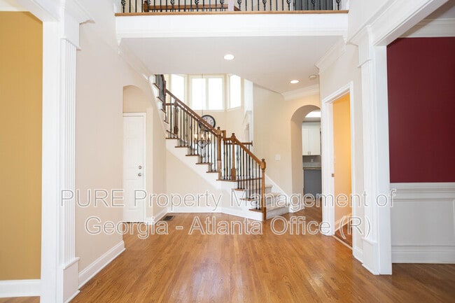 Building Photo - 7535 Thoreau Cir