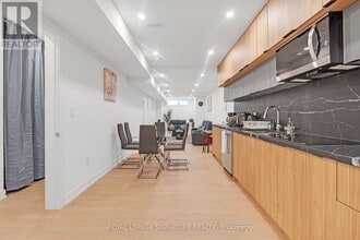 Building Photo - 31 Edinburgh Dr