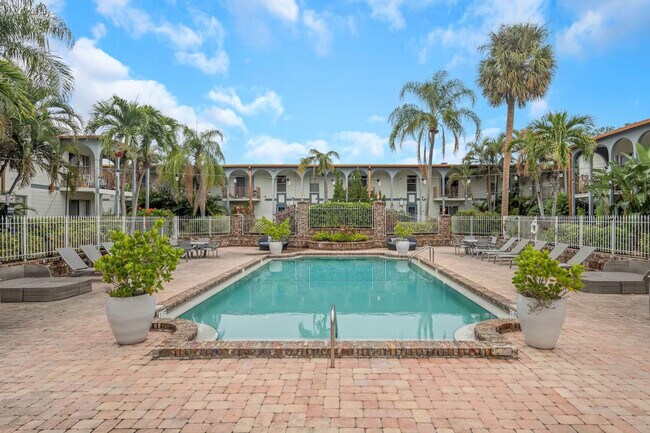 Foto del edificio - 4401 W Kennedy Blvd