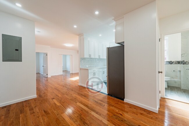 Foto del edificio - 1853 Watson Ave