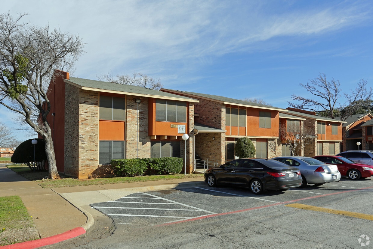 Villa Bella Apartments Euless, TX