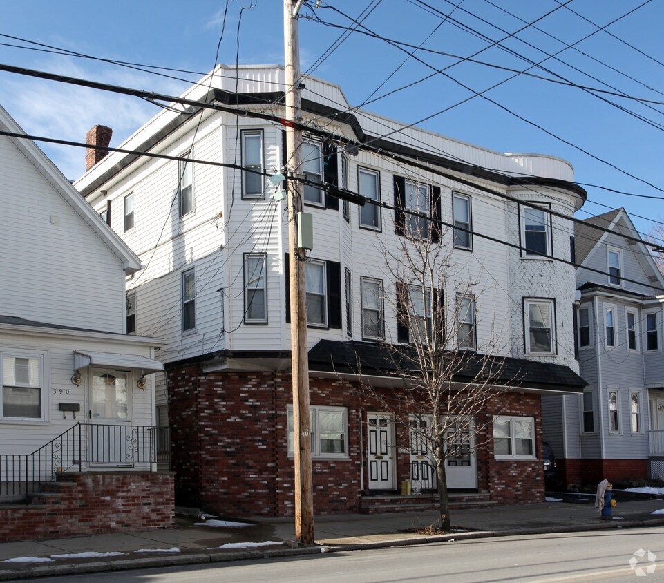 T Apartments in Malden, MA