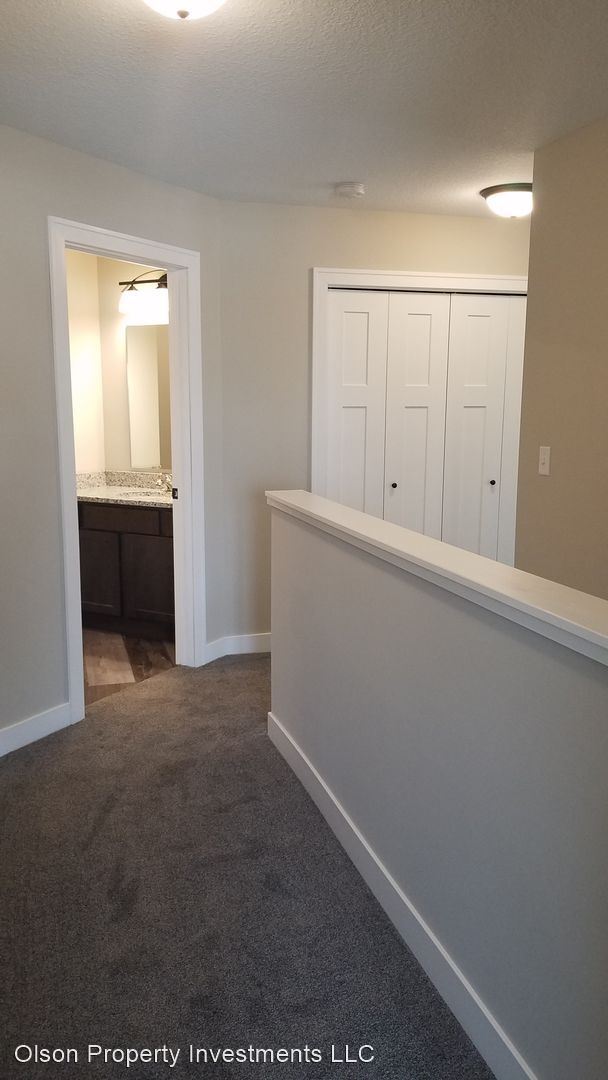 Foto del edificio - 3 br, 1.5 bath House - 533 Meadow Lane
