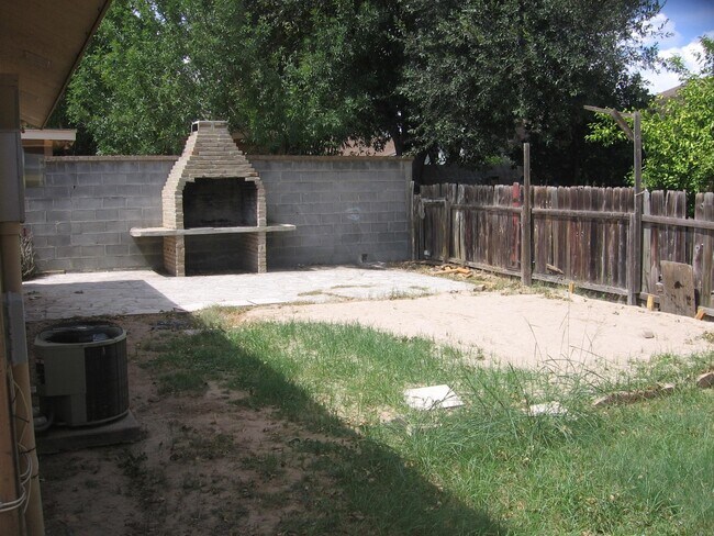 Building Photo - 503 Cimarron Dr