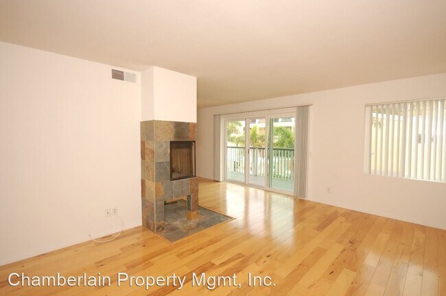 Building Photo - 2 br, 2.5 bath House - 174 Walnut Ave