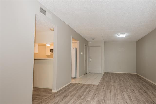 Foto del edificio - 4837 Cedar Springs Rd