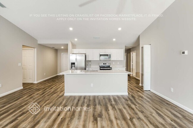 Foto del edificio - 1845 SW California Blvd