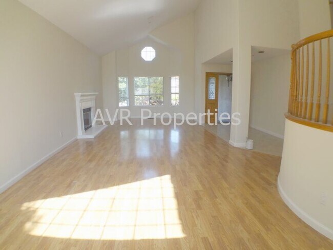 Building Photo - 3265 Edinburgh Dr