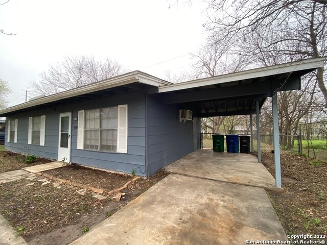 Foto del edificio - 4835 Vlg Vw Dr