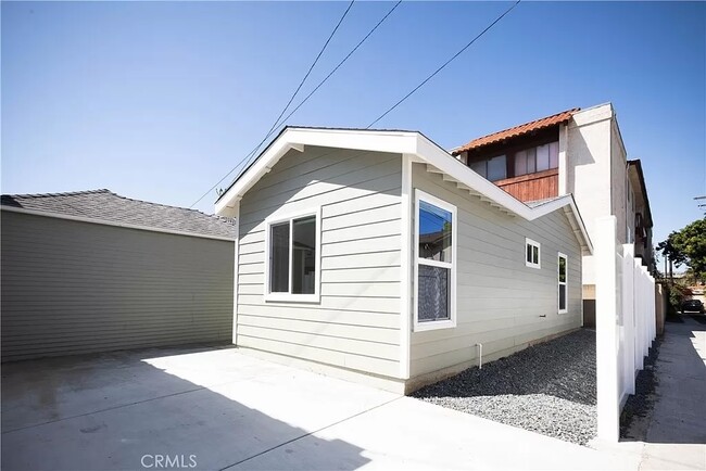 Unit - 355 N Colorado Pl