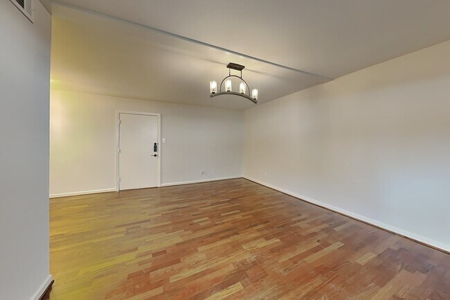 Building Photo - 505 Westcott St