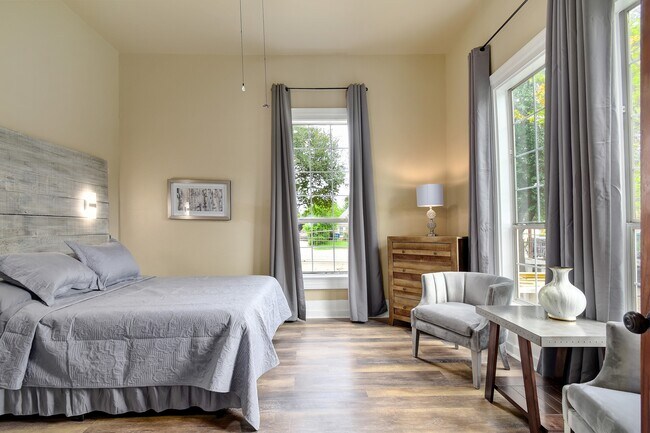 Foto del edificio - 1246 Waverly Ave