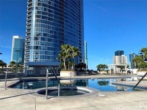 Building Photo - 1296 Kapiolani Blvd