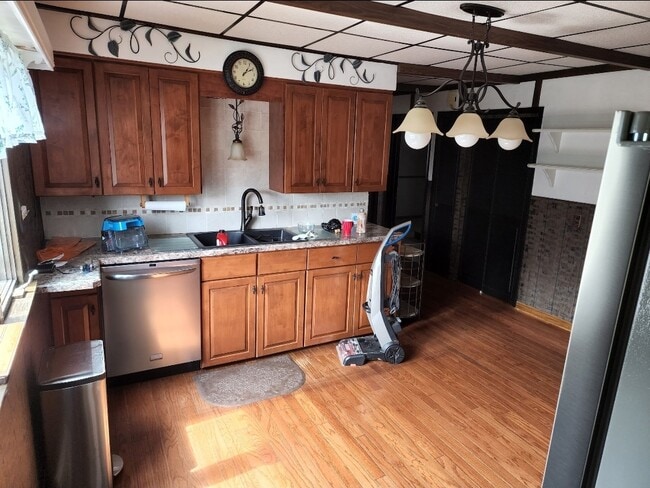 Building Photo - 53 Victory Ave