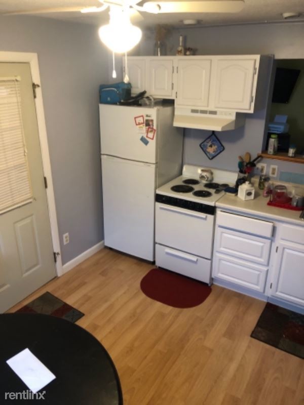 Foto del edificio - 1 br, 1 bath House - 21 Cross Street B Unit B