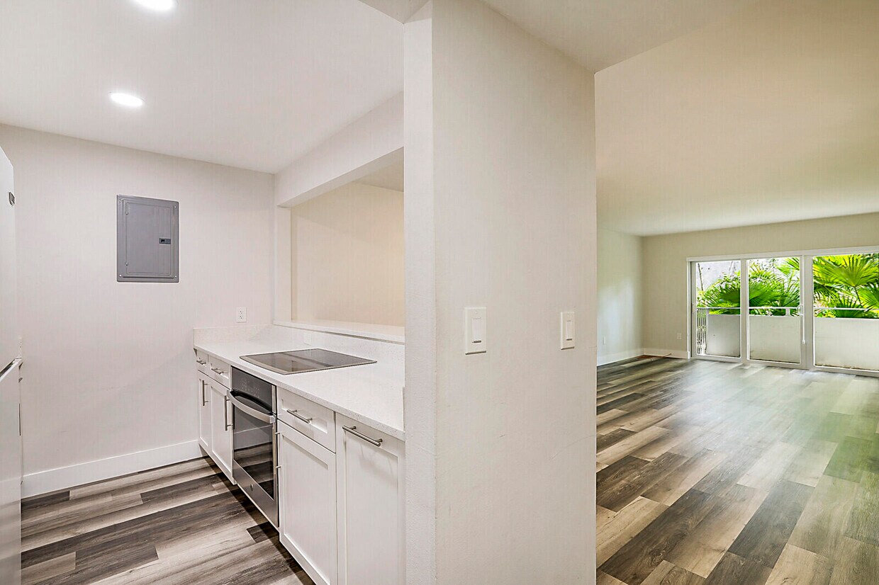 Foto principal - 1235 Mariposa Ave