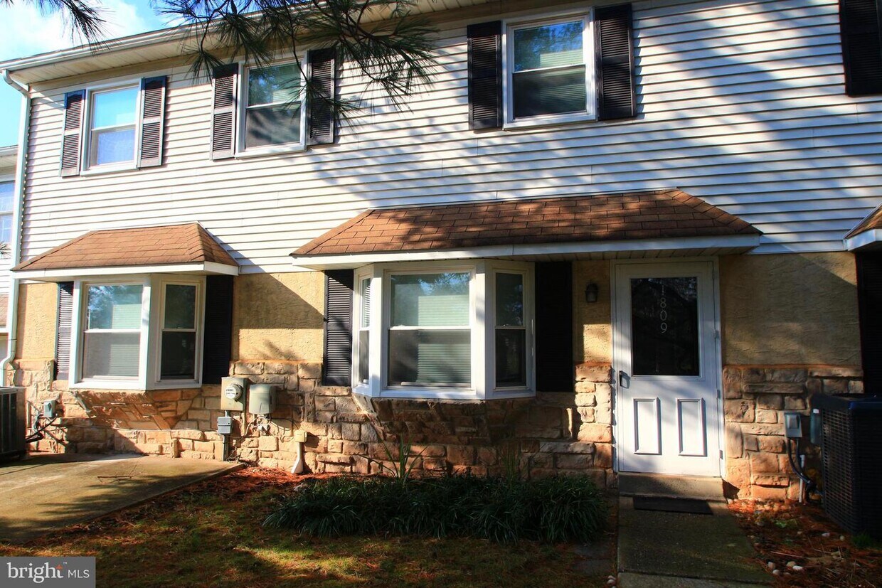 1809 Whitpain Hills, Blue Bell, PA 19422 Condo for Rent in Blue Bell