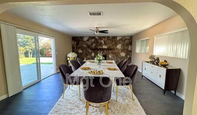 Foto del edificio - 1899 Dawn Ridge Dr