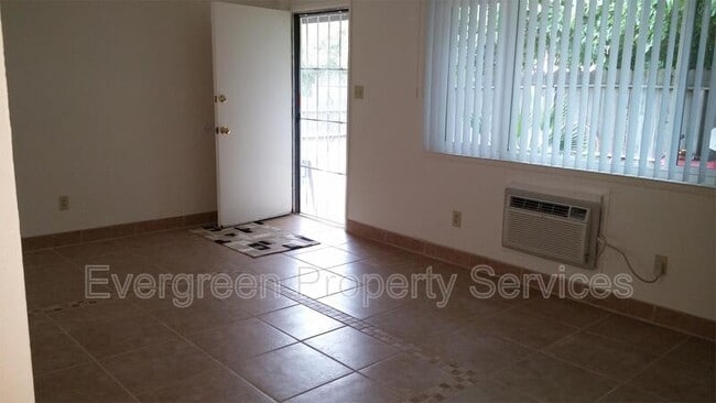 Building Photo - 10324 S White Rock Rd