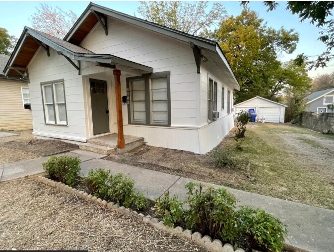 Primary Photo - 3216 Homan Ave